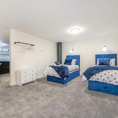 Basement Bliss Hideaway Apartamento Bradford  Exterior foto