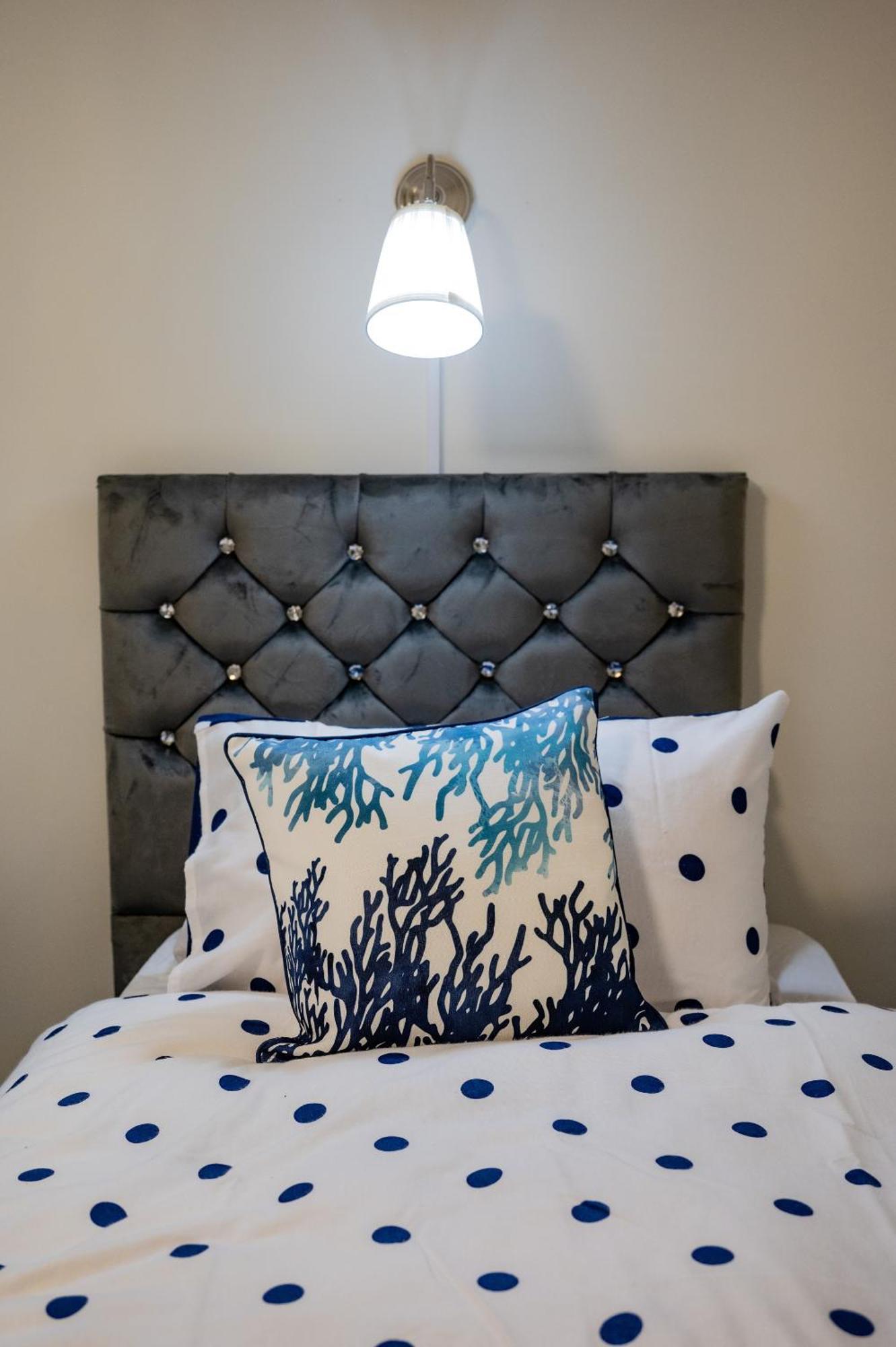 Basement Bliss Hideaway Apartamento Bradford  Exterior foto